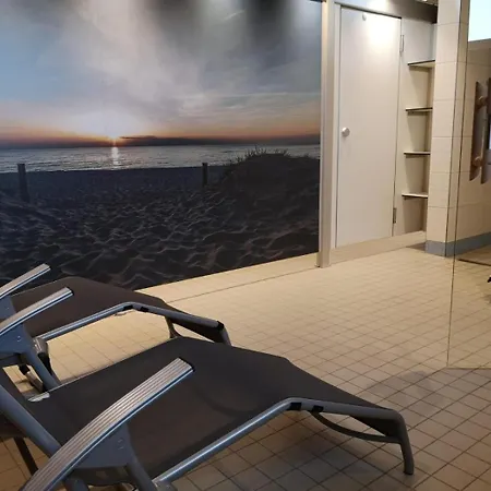 Strandhotel 68 * داهم